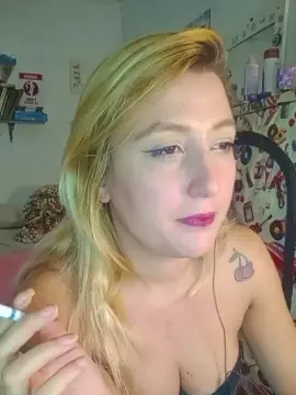 Cam4 Live Sex of Mazie07