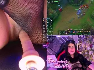 Cam4 Free Live Porn of DaphneContry