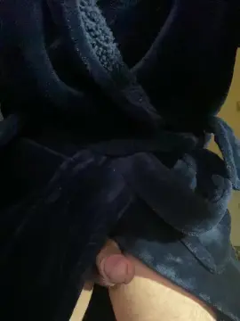 Cam4 Free Live Porn of Chicojooveen