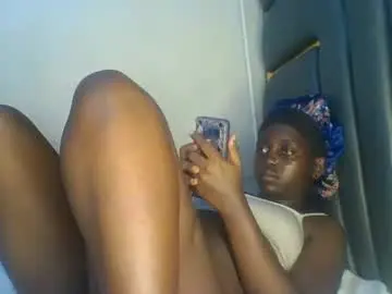 Chaturbate Live Sex Cam of hornybella84