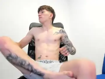 Chaturbate Best live sex cam show of kyles_jake1