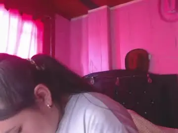 Chaturbate Best live sex cam show of nikkirous_