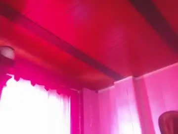 Chaturbate Best live sex cam show of nikkirous_