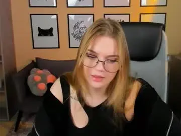 Chaturbate Live Sex of lisa_mitchel