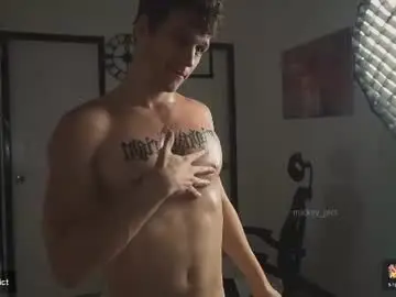 Chaturbate Live Sex Cam of mickey_pict