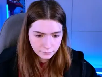 Chaturbate Live Sex Cam of aliceinredsquare_