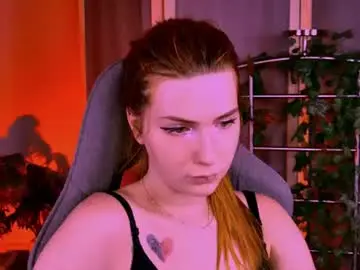Chaturbate Private Sex Chat of aliceinredsquare_