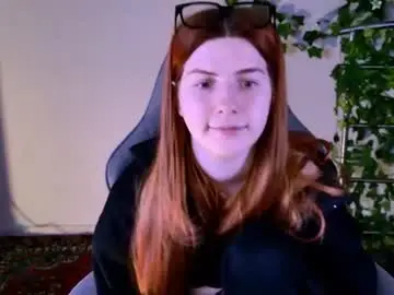 Chaturbate Free Porn Cam of aliceinredsquare_