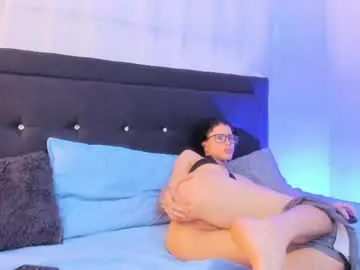 Chaturbate Nude Webcam of ale_cruzz