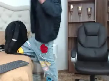 Chaturbate Adult Video Chat of andyxibrat