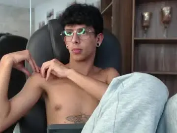 Chaturbate Free Porn Cam of andyxibrat