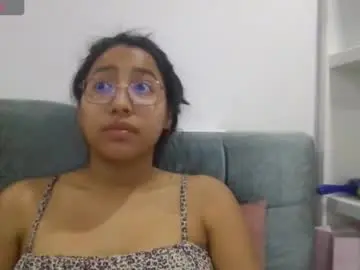 Chaturbate Live Sex of kyy_isa
