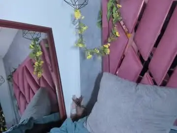 Chaturbate Live Porn of viollettaa_