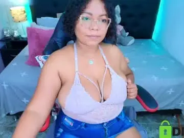 Chaturbate Best live sex cam show of italy__boobs_