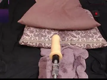 Chaturbate Nude Webcam of _b_a_n_s_h_e_e_