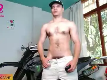 Chaturbate Live Sex Cam of ash_wingrant
