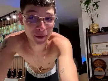 Chaturbate Live Sex Cam of morgan_hiller