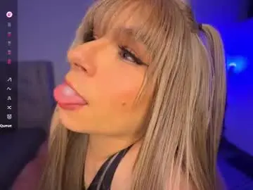 Chaturbate Free Live Porn of vicky_hot_x