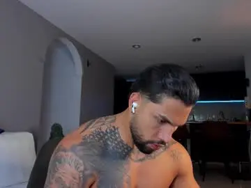 Chaturbate Free Porn Cam of joe_esthetic