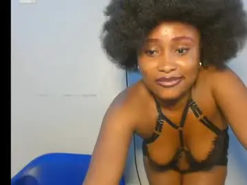 Chaturbate Sex Chat of shena_xnomy