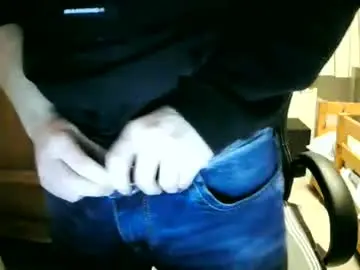 Chaturbate Live Sex Cam of cuteboy090