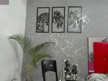 Chaturbate Free Live Porn of pepe_joness