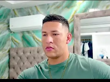 Chaturbate Free Live Porn of taylor_lautnerr2