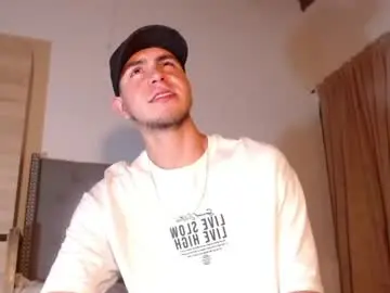 Chaturbate Sex Cam of erik_rodriguez