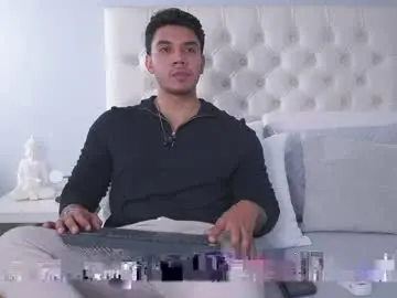 Chaturbate Live Sex Cam of noahavery_