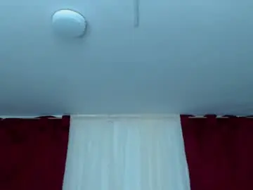 Chaturbate Sex Chat of small_naugthy