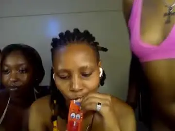 Chaturbate Nude Webcam of sweetbaby_30