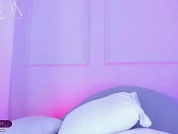 Chaturbate Adult Video Chat of tatii_moon