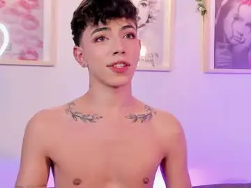 Chaturbate Live Sex Cam of evan_voss