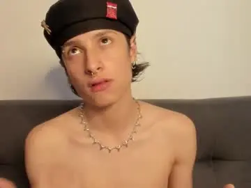 Chaturbate Best live sex cam show of cirosky_elchicopolla