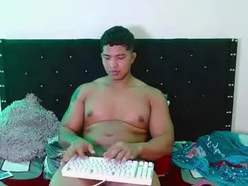 Chaturbate Sex Chat of tommy_montana57935