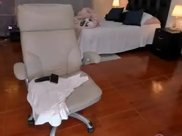 Chaturbate Free Live Porn of zara_wolf