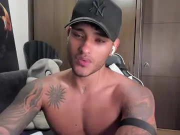 Chaturbate Best live sex cam show of alessandro_vanni