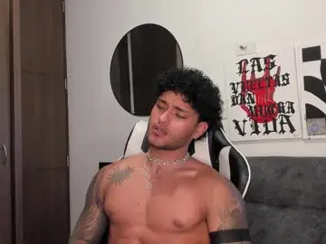 Chaturbate Live Porn of alessandro_vanni