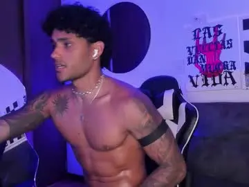 Chaturbate Live Sex Cam of alessandro_vanni