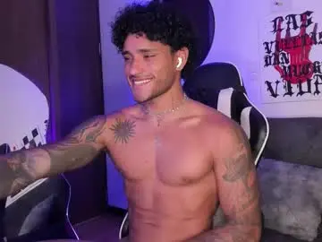 Chaturbate Live Porn of alessandro_vanni