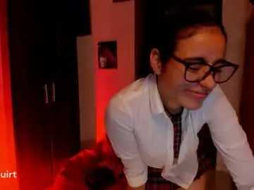 Chaturbate Live Sex Cam of ave_fenix69