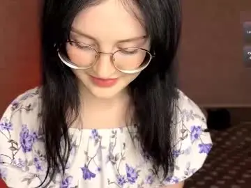 Chaturbate Sex Cam of eleniswackhammer