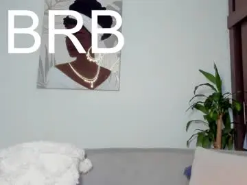 Chaturbate Live Sex Cam of mia_deluxe23