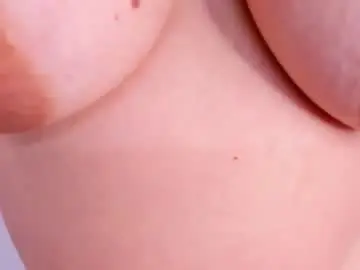 Chaturbate Free Porn Cam of miamiller69