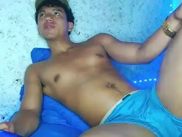 Chaturbate Adult Webcam of tonydesire_