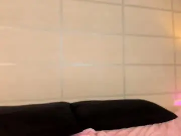 Chaturbate Nude Webcam of liily_rosee22