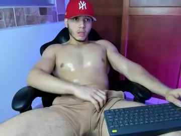 Chaturbate Best live sex cam show of max_valiant1