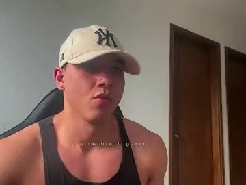 Chaturbate Adult Video Chat of max_valiant1