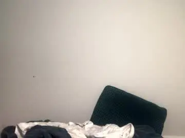 Chaturbate Adult Video Chat of yngdesire1