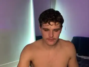 Chaturbate Adult Video Chat of yngdesire1